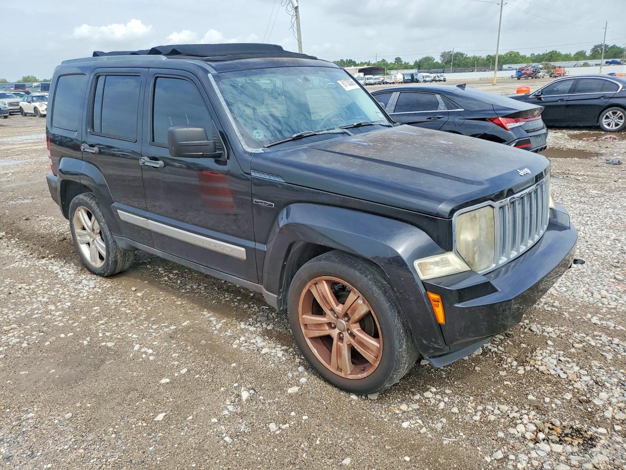 2012 JEEP LIBERTY