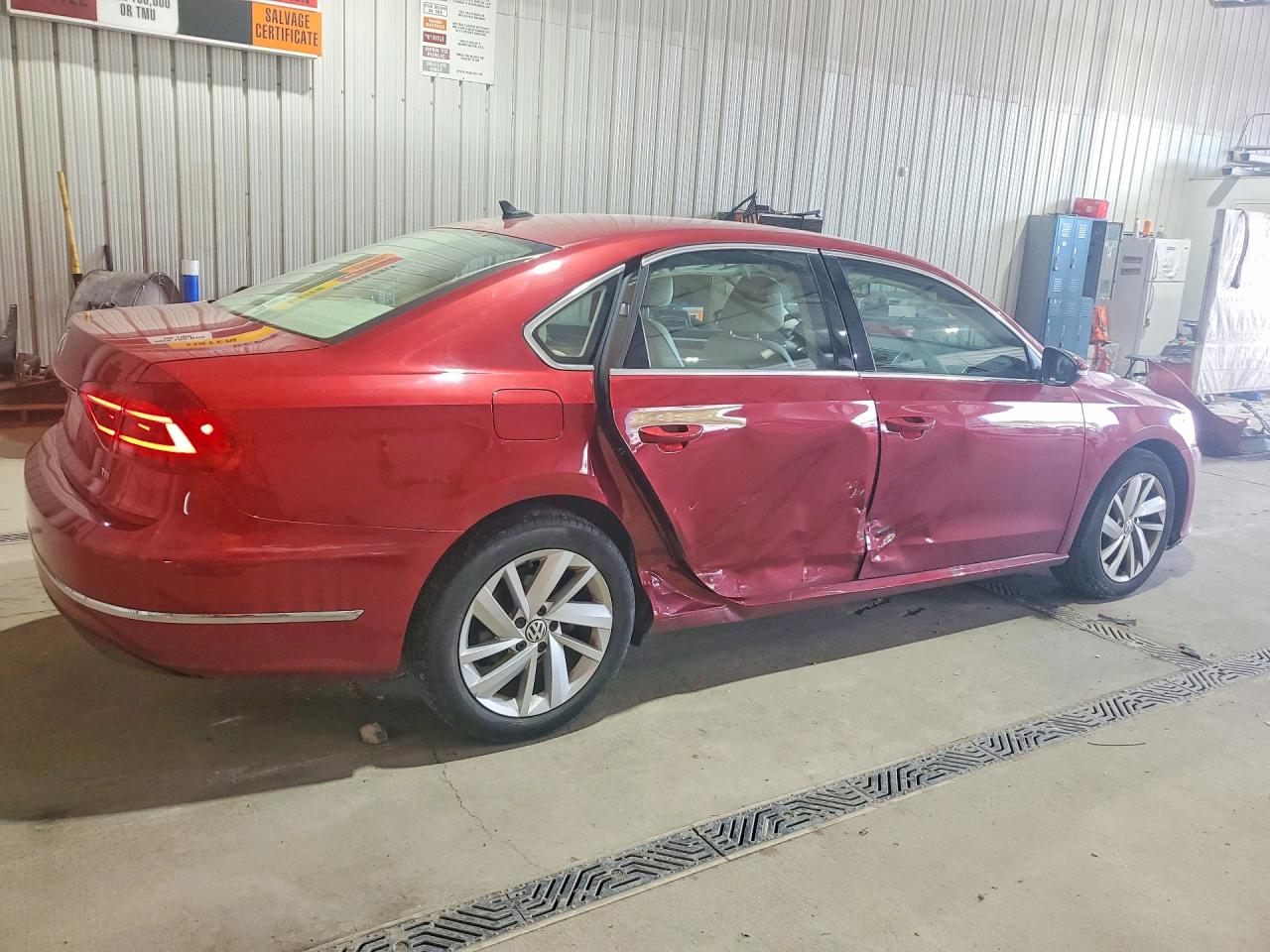 2018 VOLKSWAGEN PASSAT