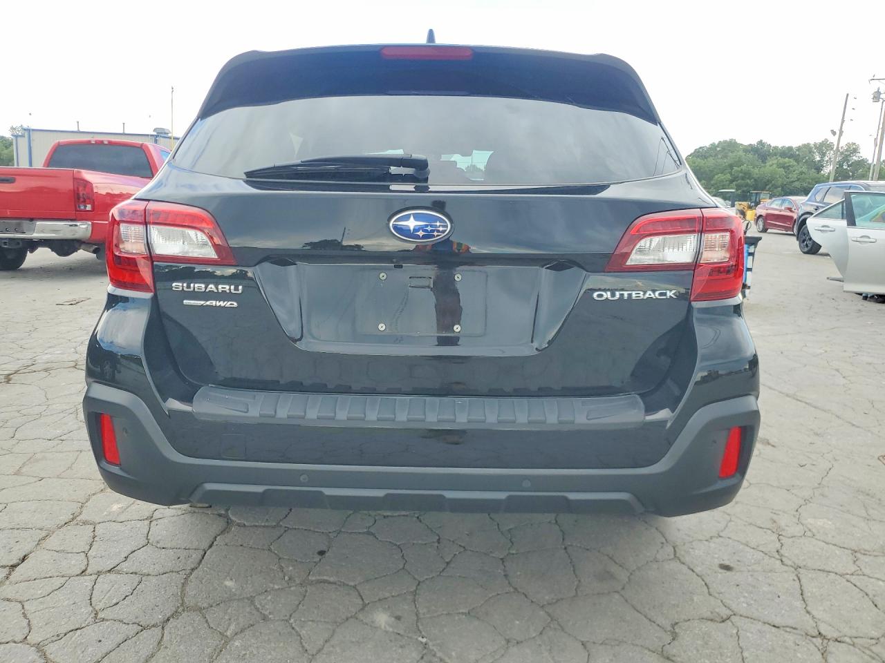 2018 SUBARU OUTBACK
