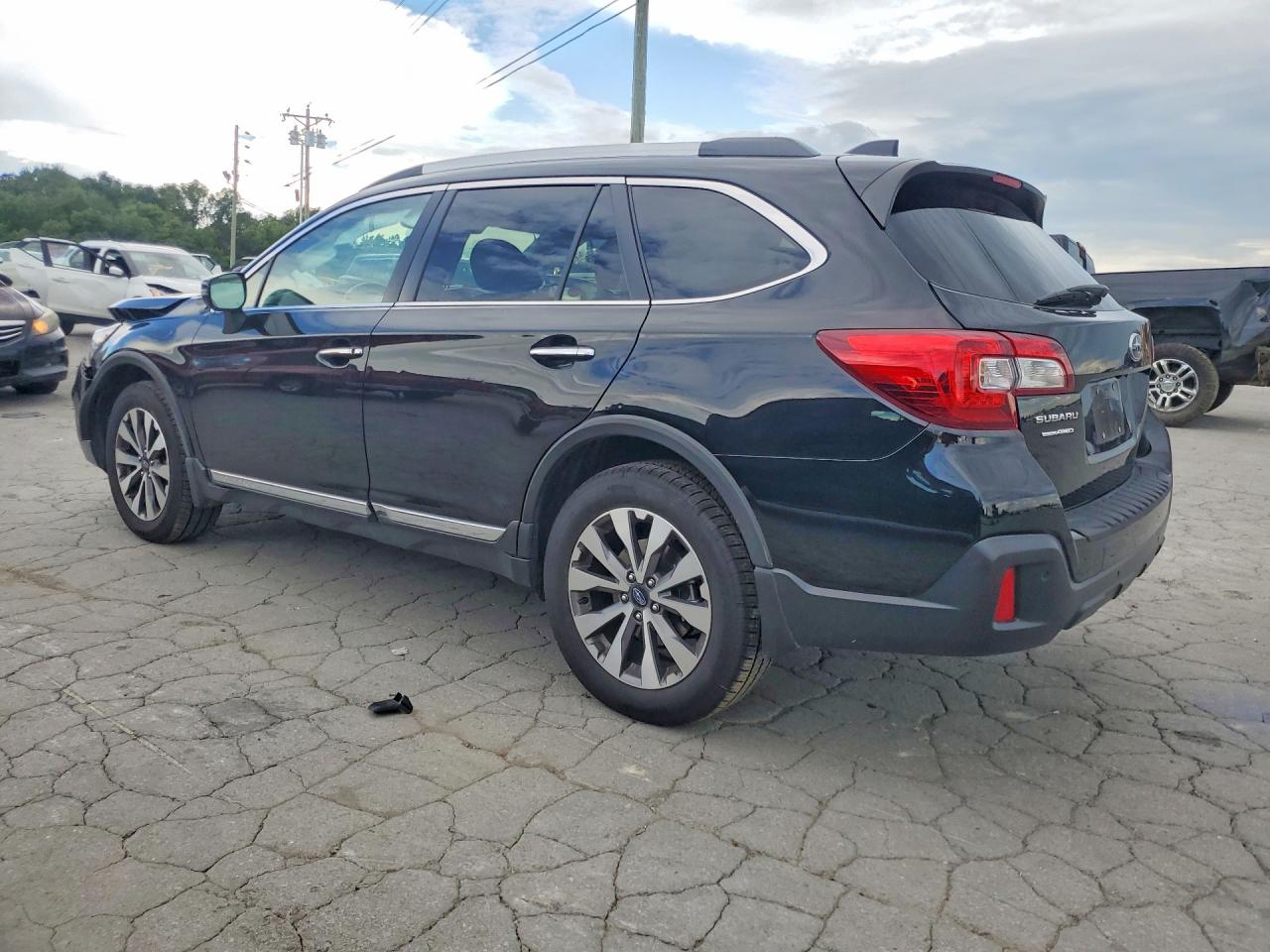 2018 SUBARU OUTBACK