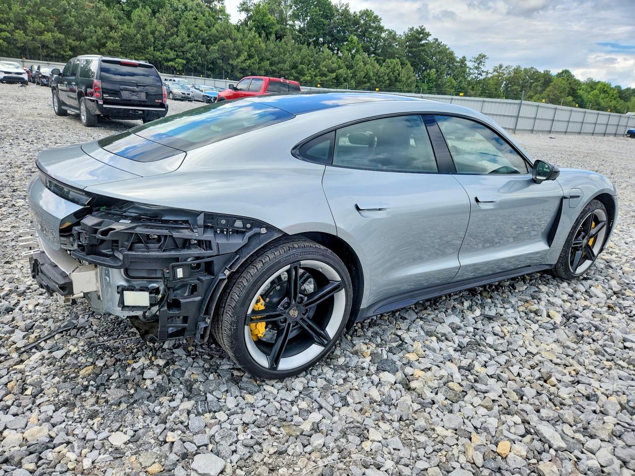 2020 PORSCHE TAYCAN