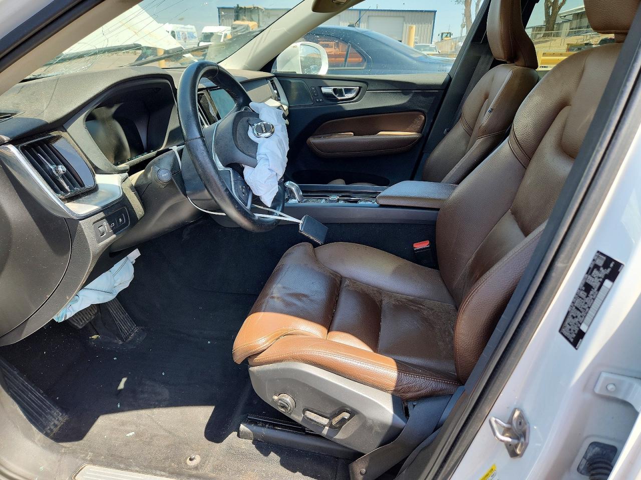 2019 VOLVO XC60