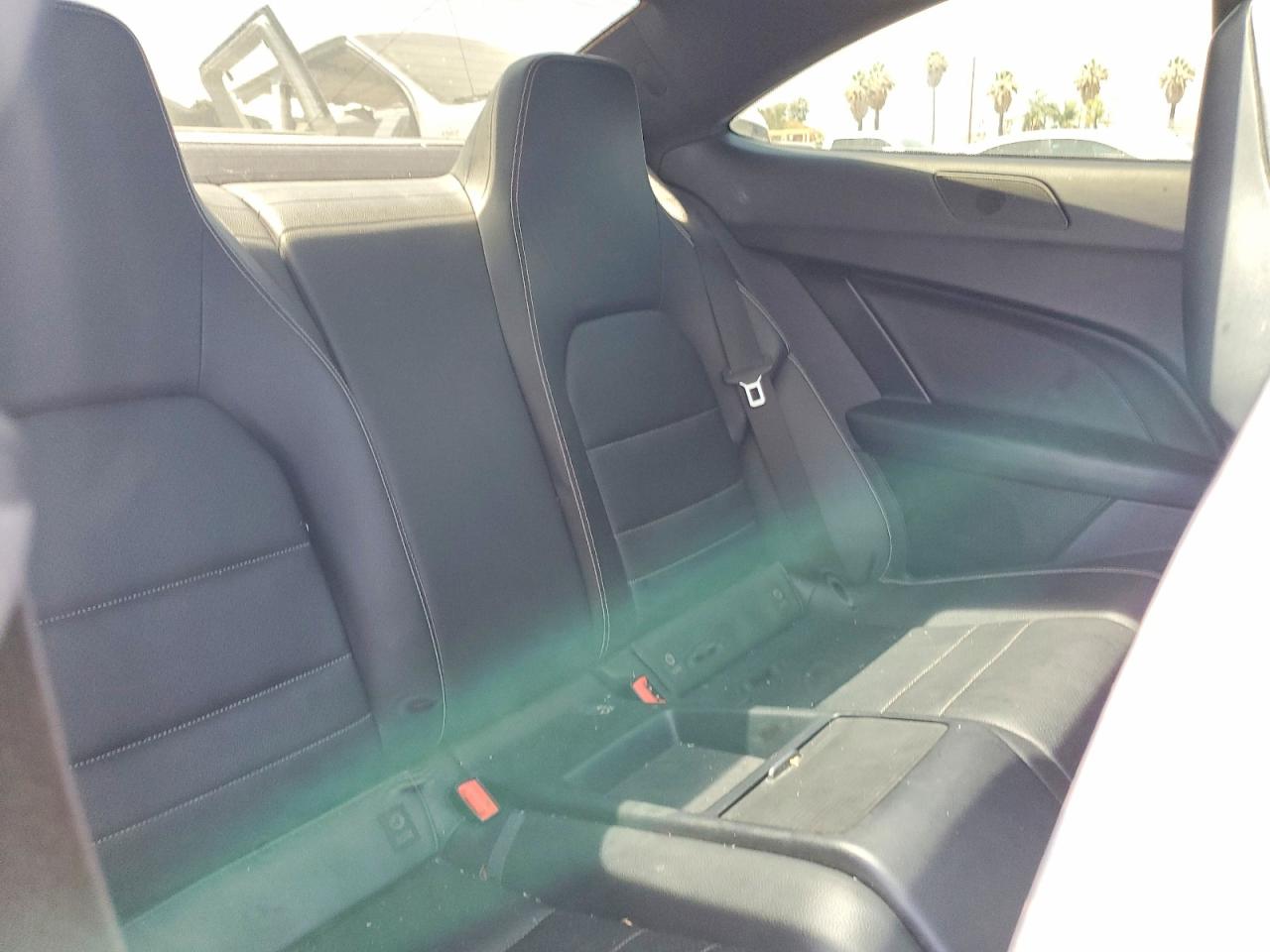 2015 MERCEDES-BENZ C 250