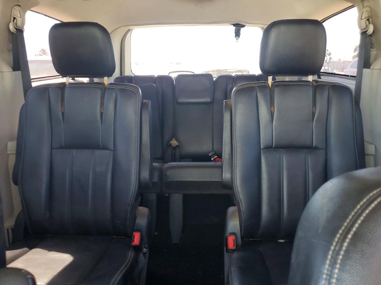 2014 CHRYSLER MINIVAN