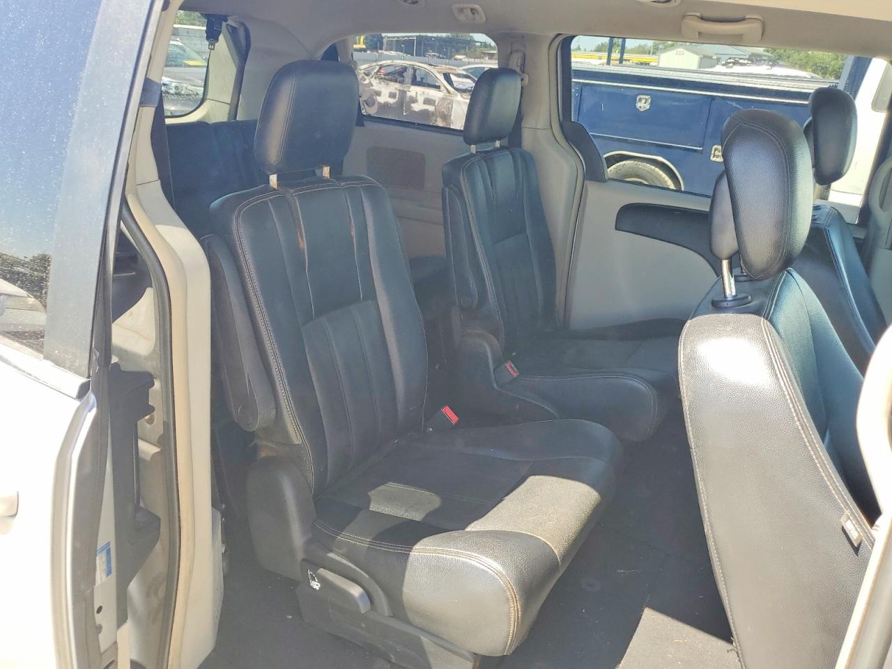 2014 CHRYSLER MINIVAN