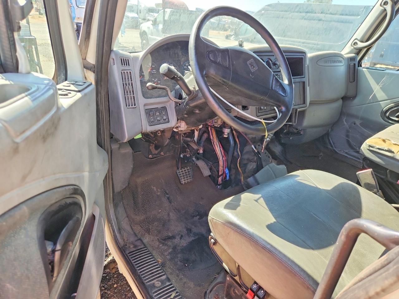 2007 INTERNATIONAL 4000 SERIE