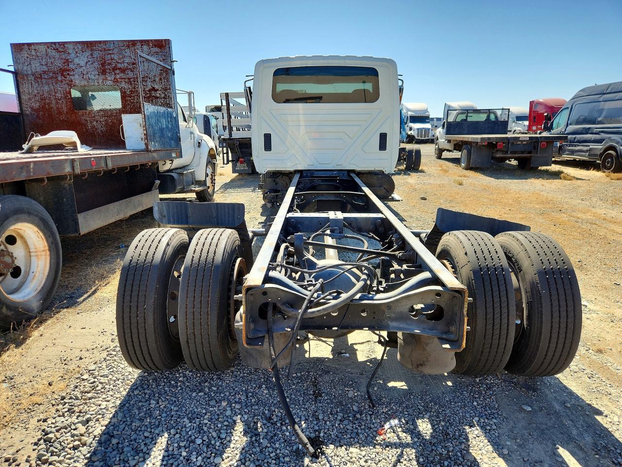2007 INTERNATIONAL 4000 SERIE