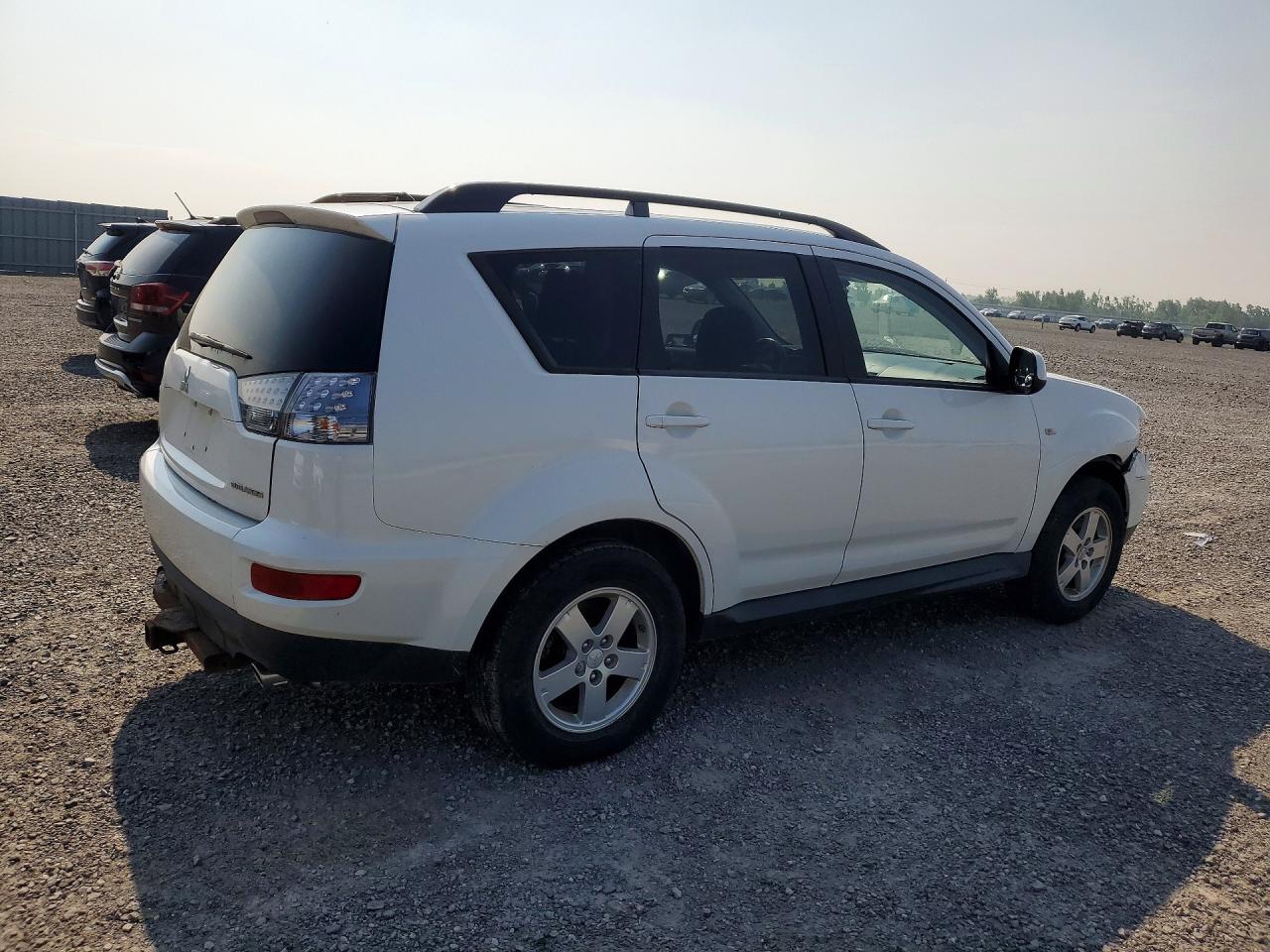 2011 MITSUBISHI OUTLANDER