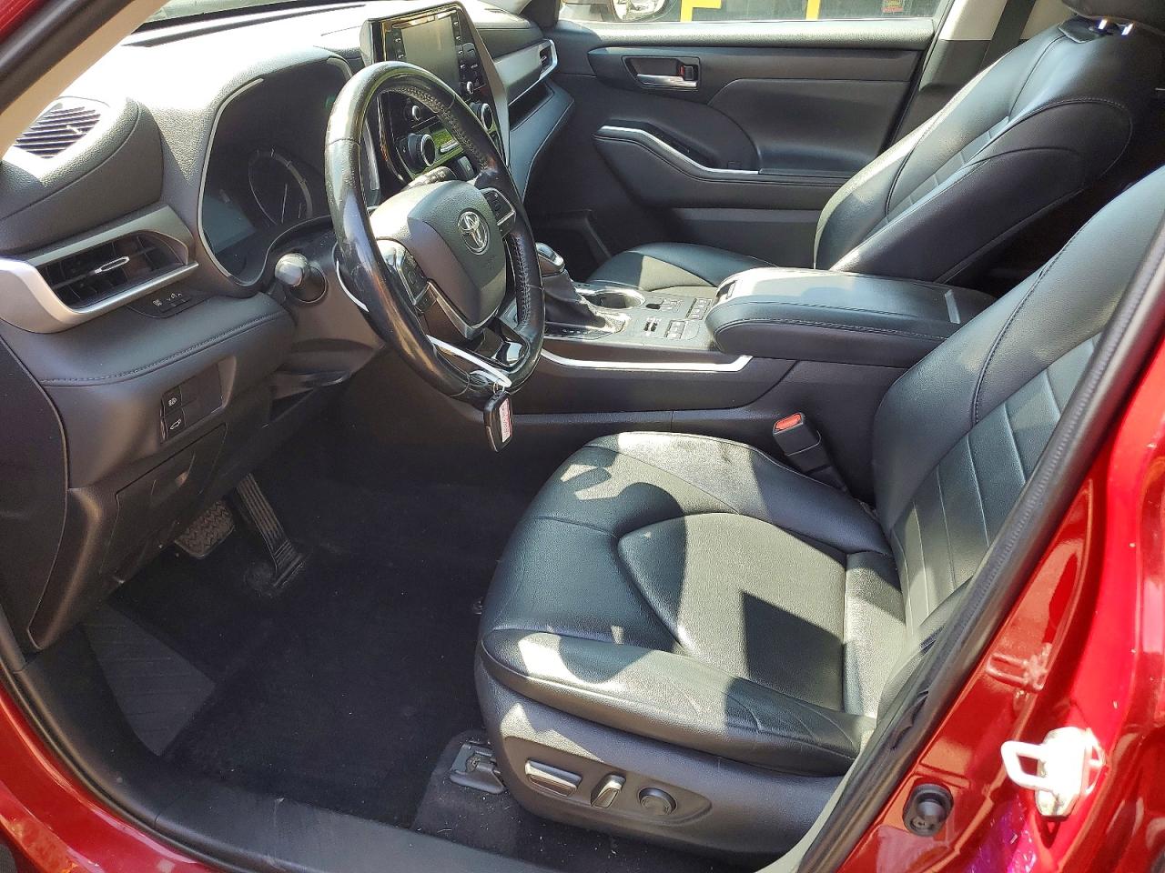 2020 TOYOTA HIGHLANDER