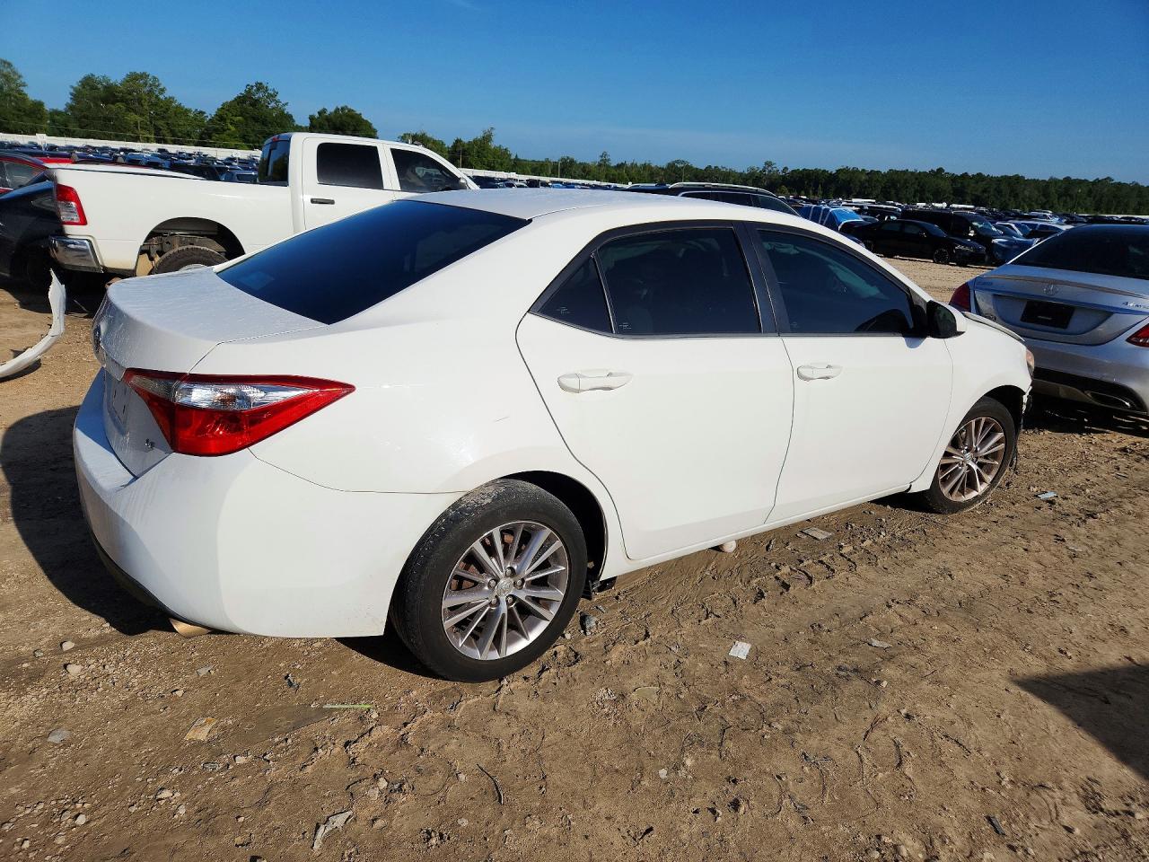 2015 TOYOTA COROLLA