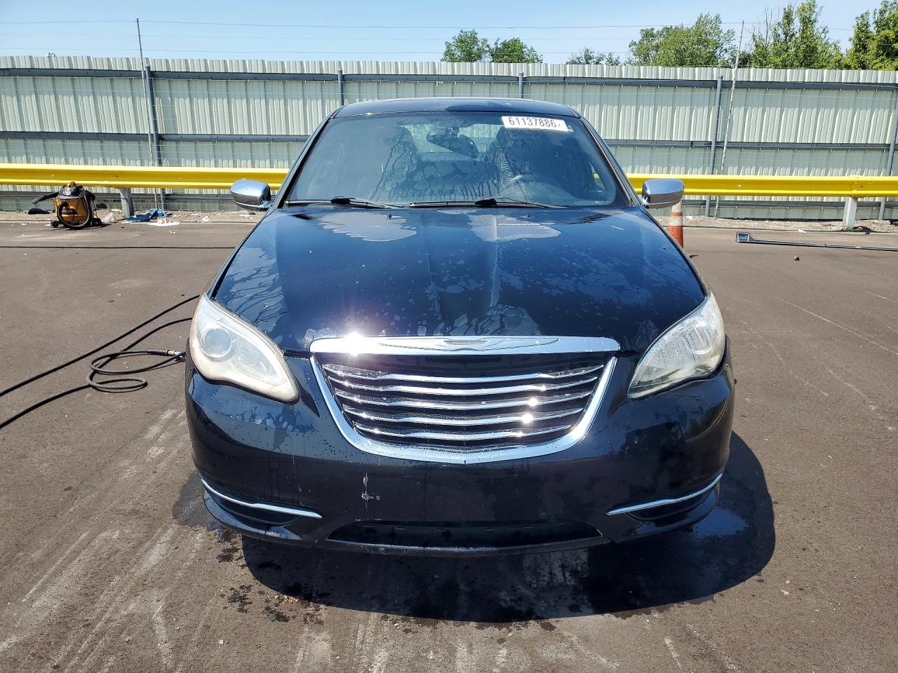 2013 CHRYSLER 200