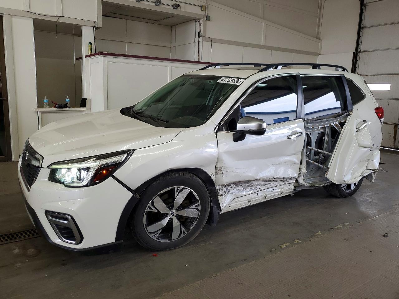 2019 SUBARU FORESTER