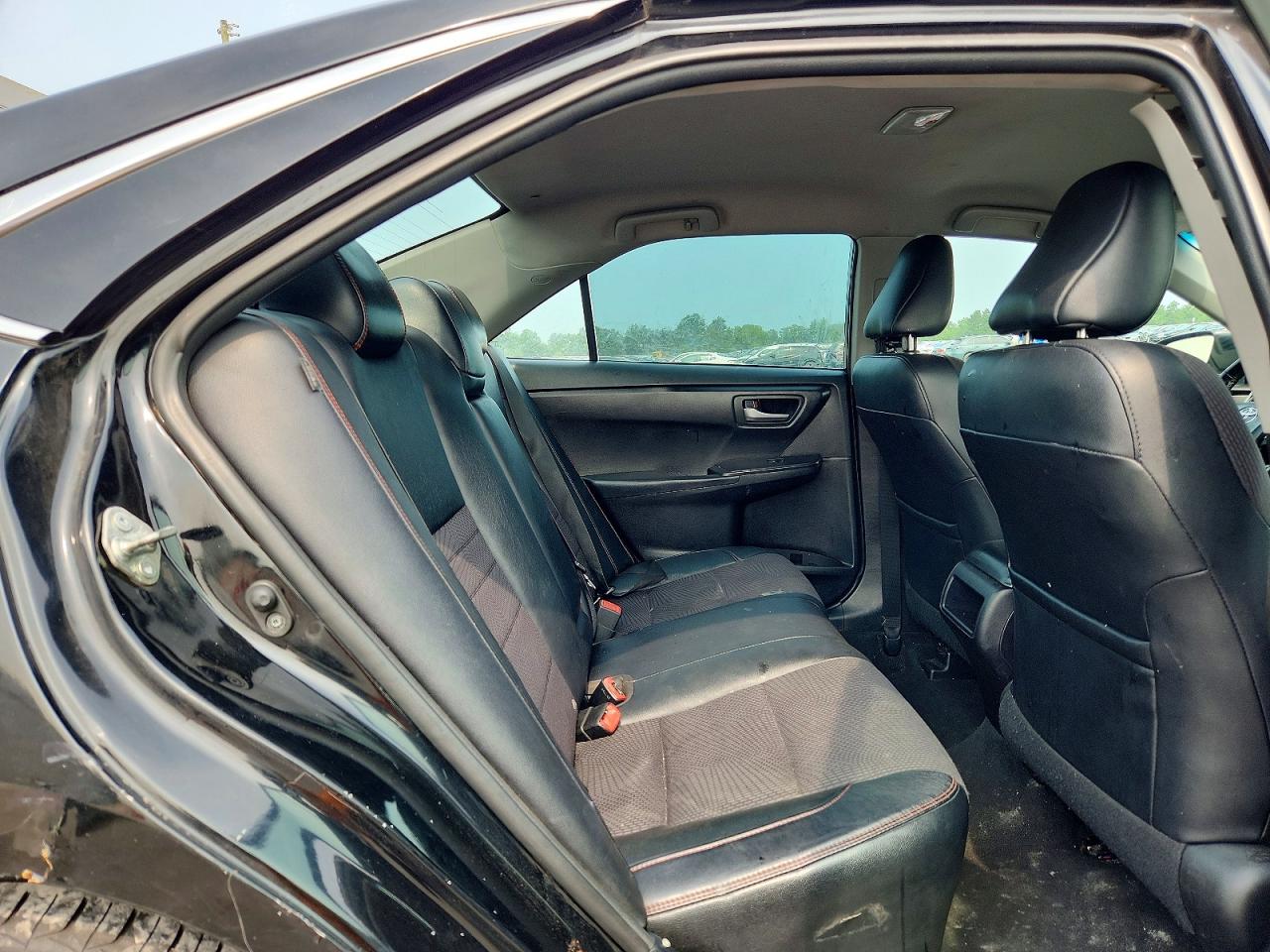 2016 TOYOTA CAMRY