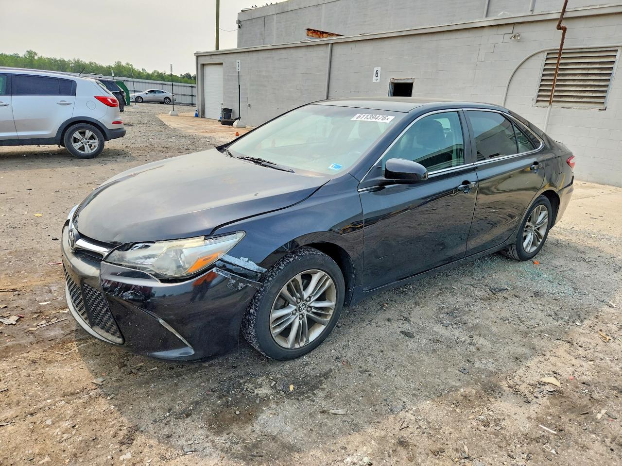 2016 TOYOTA CAMRY