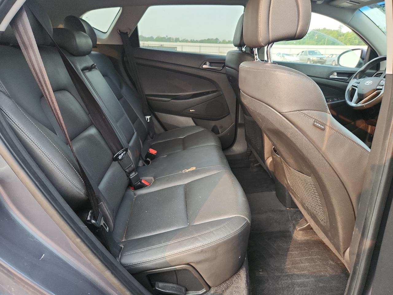 2017 HYUNDAI TUCSON