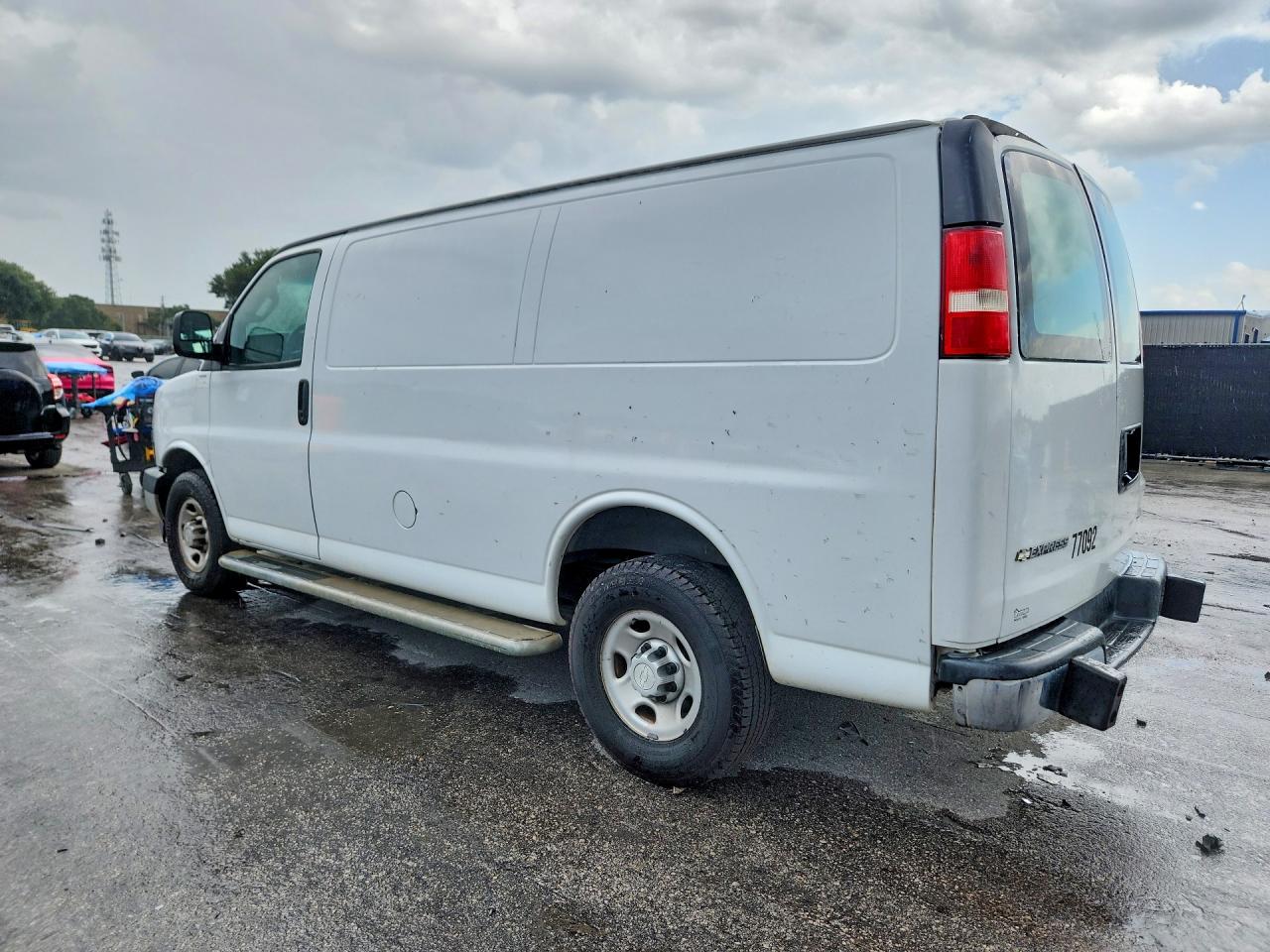 2027 CHEVROLET EXPRESS