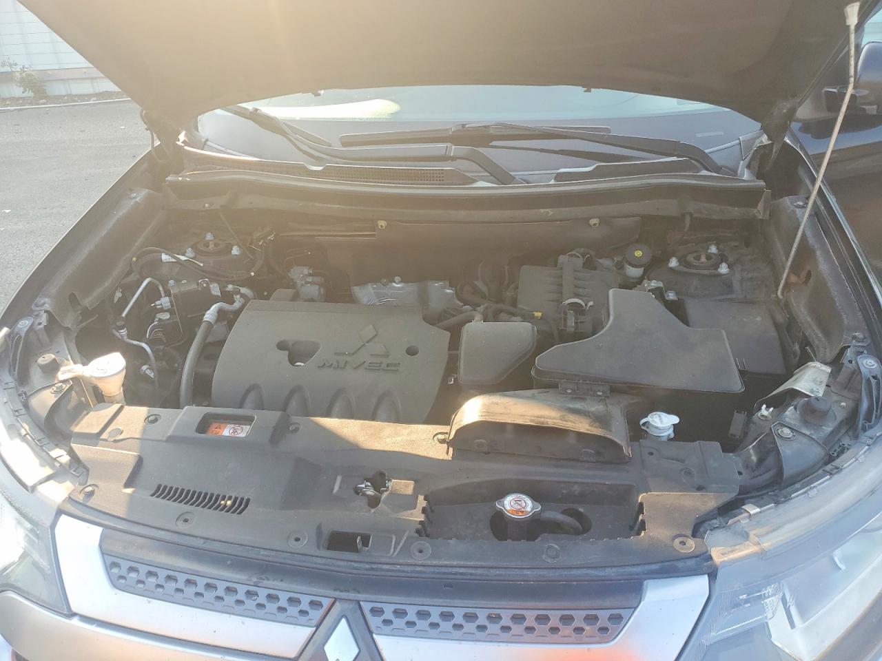 2019 MITSUBISHI OUTLANDER