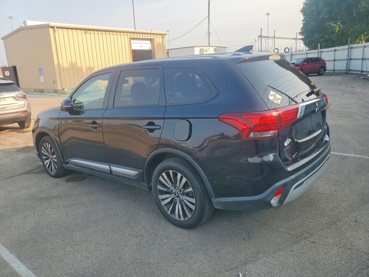 2019 MITSUBISHI OUTLANDER