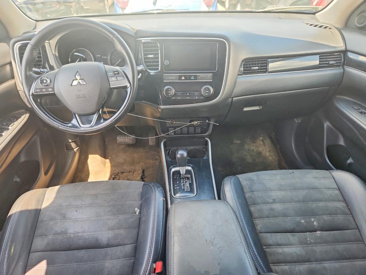2019 MITSUBISHI OUTLANDER