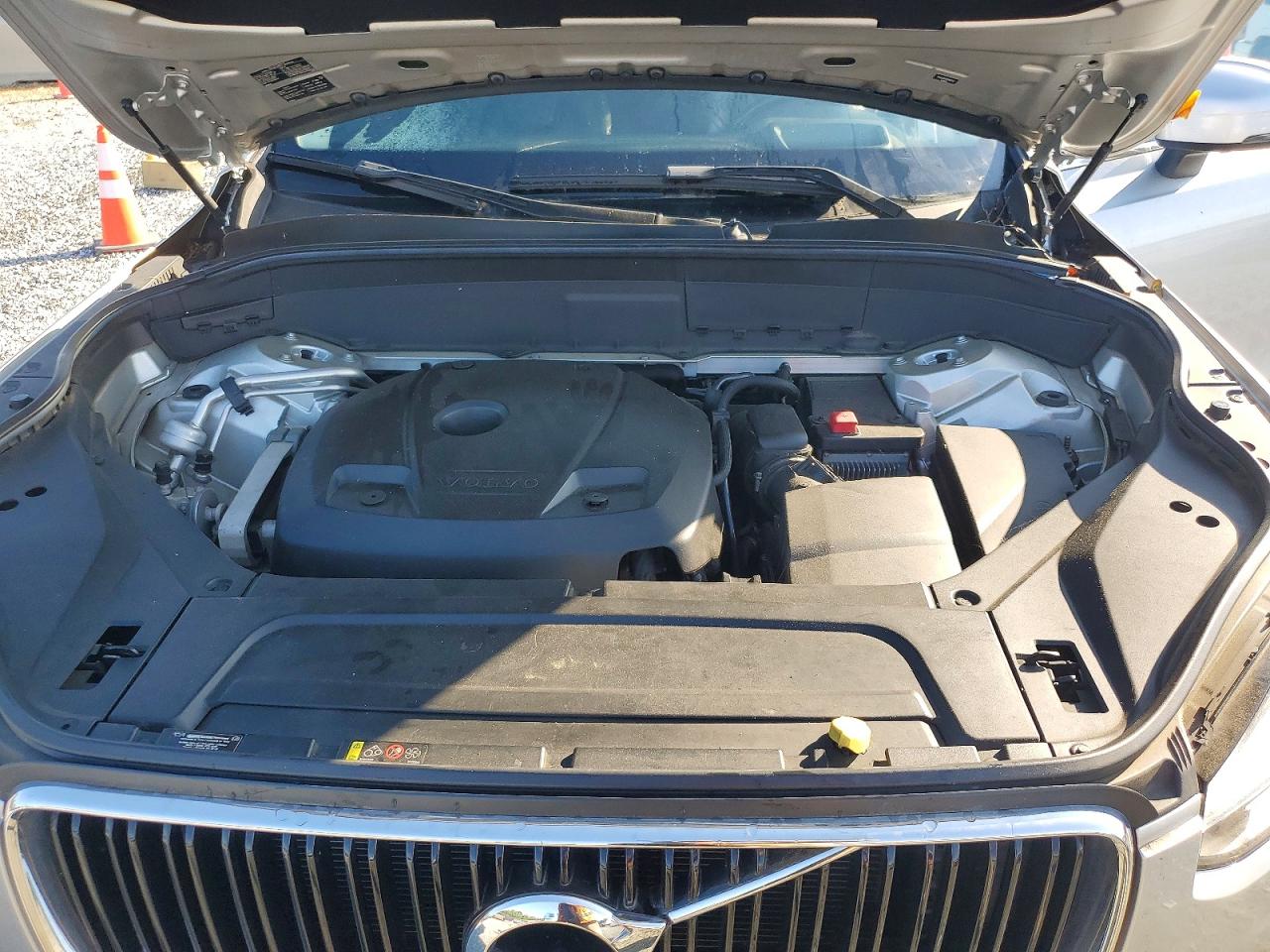 2016 VOLVO XC90