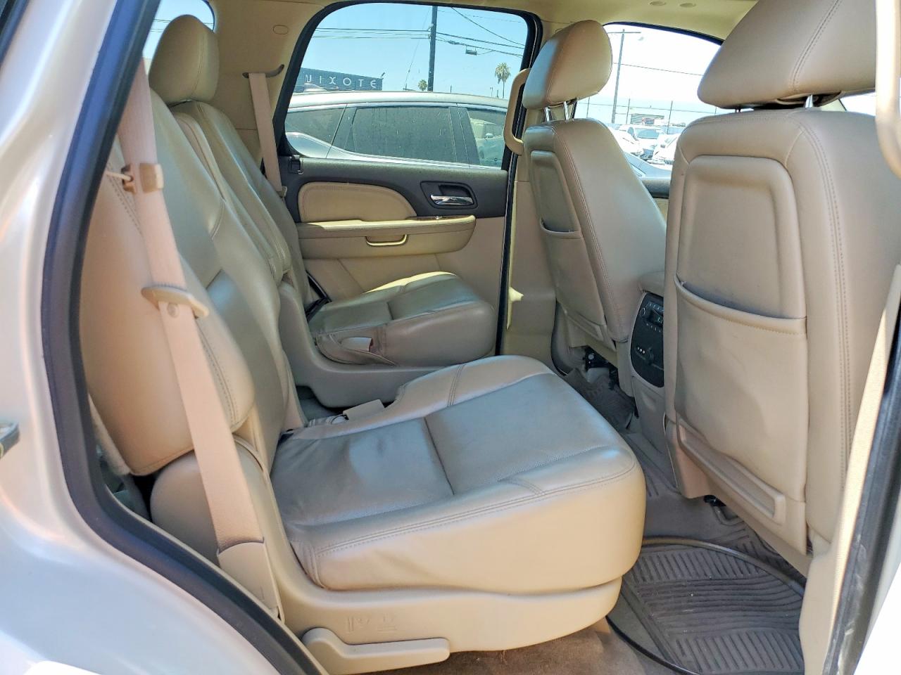 2011 GMC YUKON