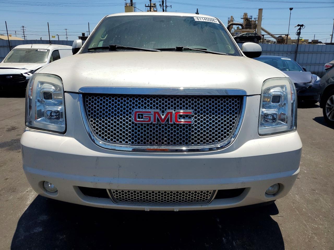 2011 GMC YUKON