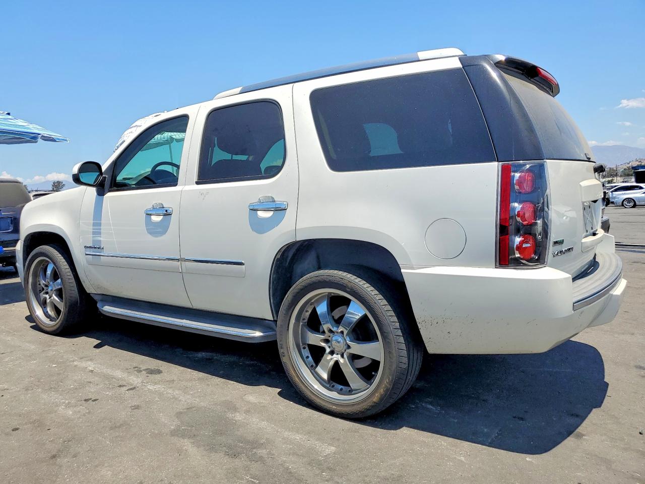 2011 GMC YUKON