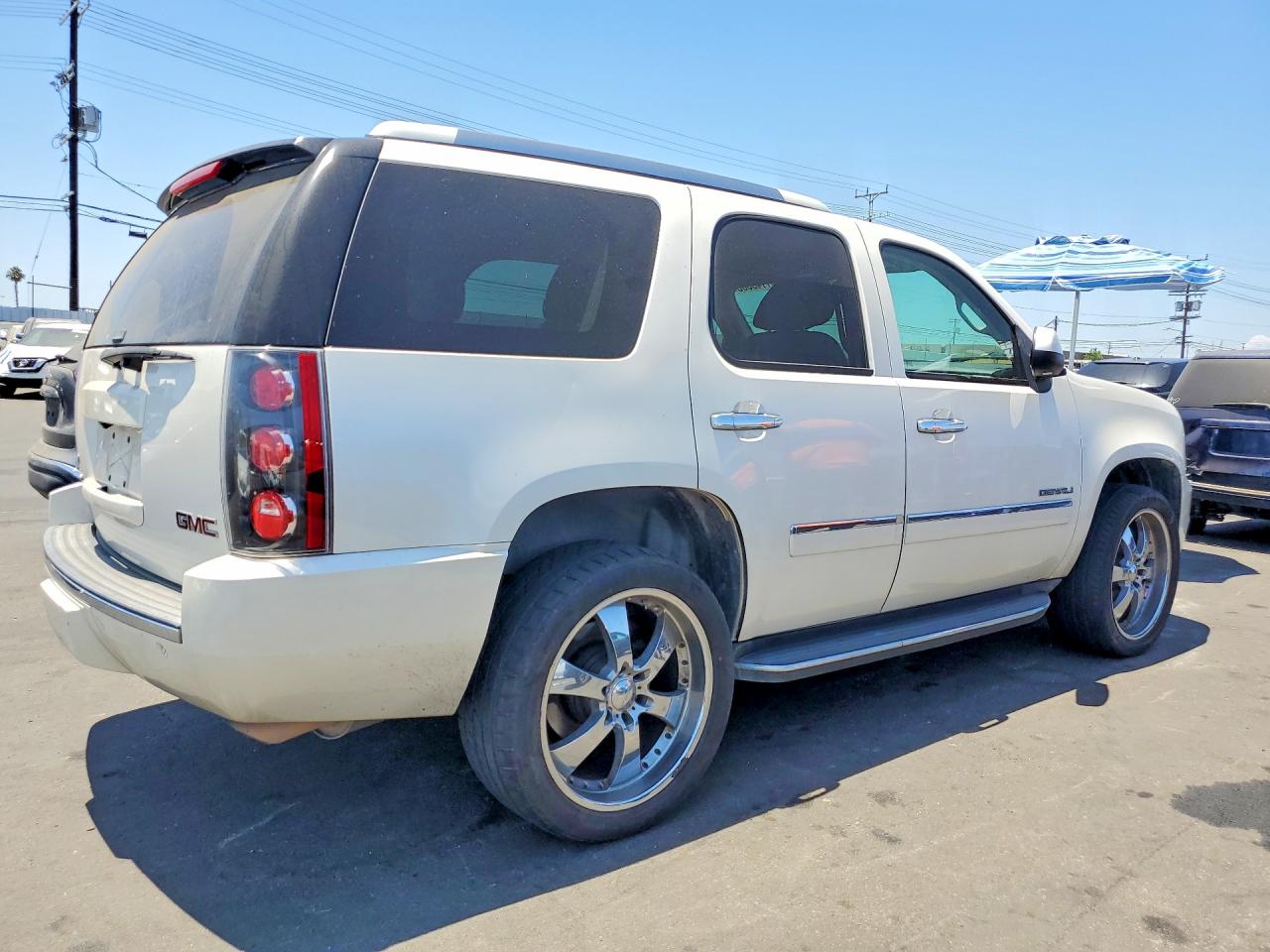2011 GMC YUKON