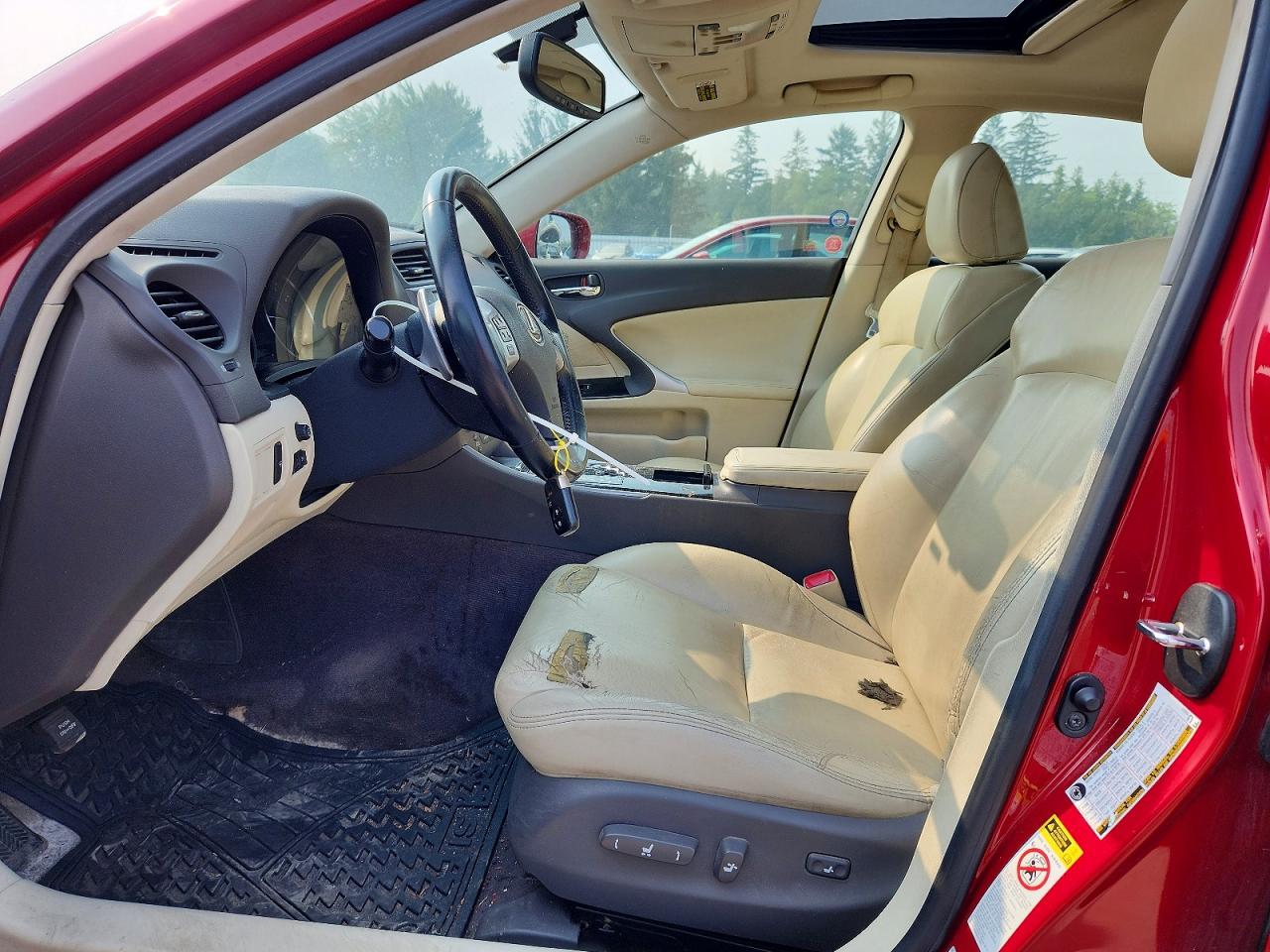 2011 LEXUS IS