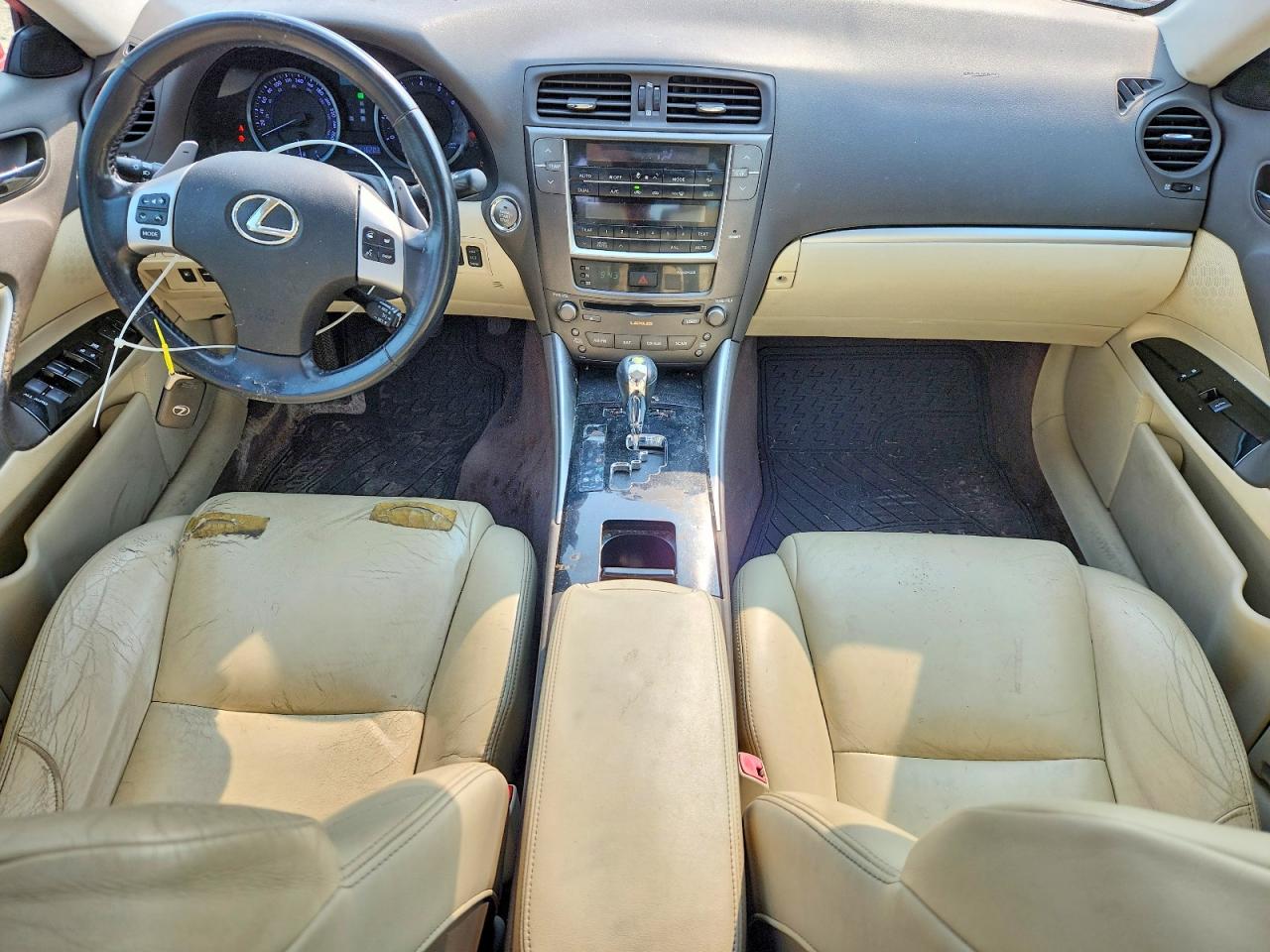 2011 LEXUS IS