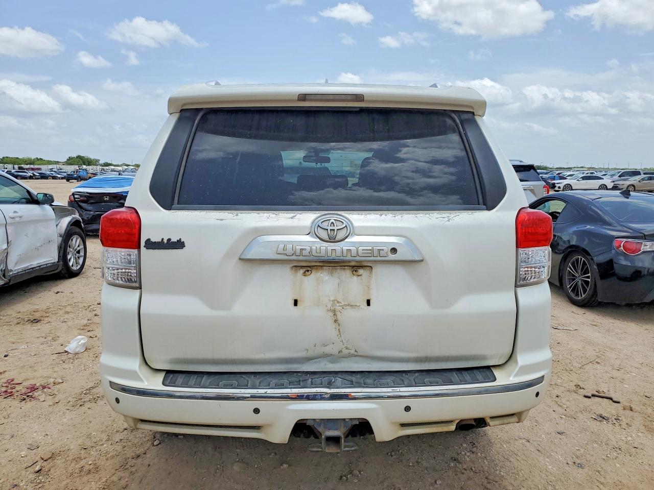 2011 TOYOTA 4RUNNER