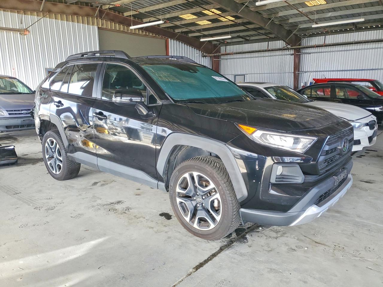 2019 TOYOTA RAV4