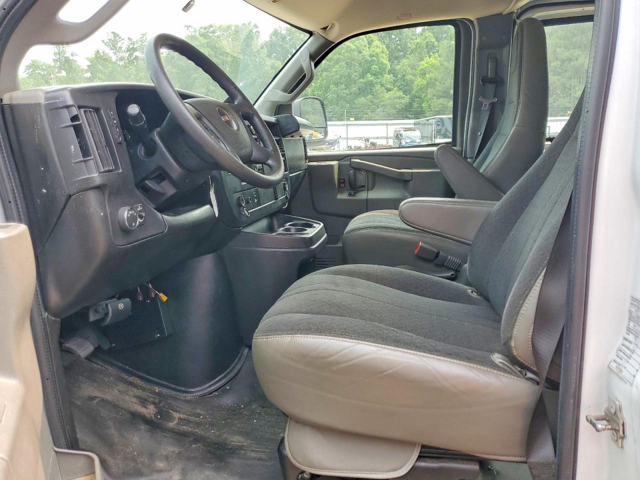 2022 GMC SAVANA