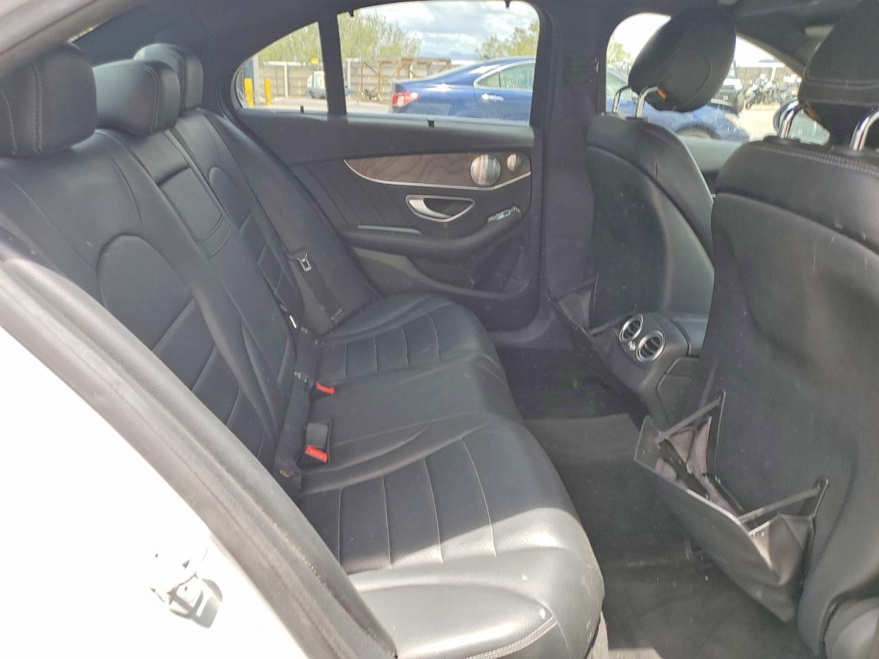 2015 MERCEDES-BENZ C-CLASS