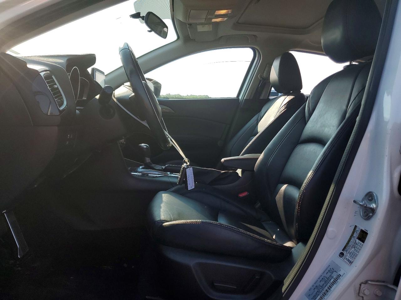2015 MAZDA 3