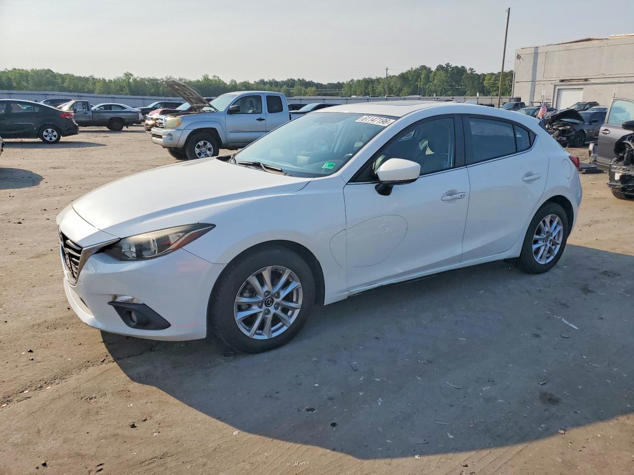 2015 MAZDA 3