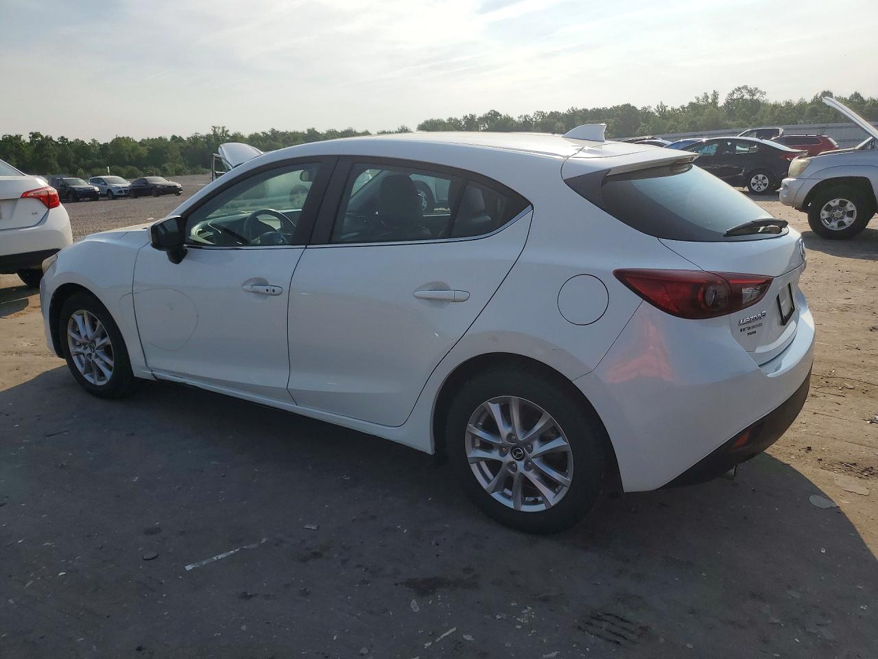 2015 MAZDA 3