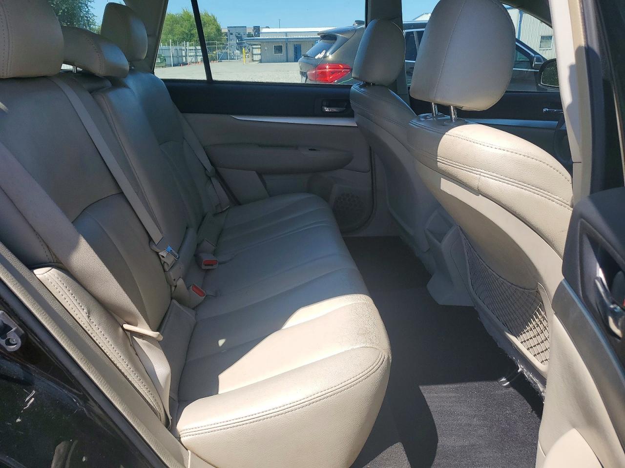 2010 SUBARU OUTBACK