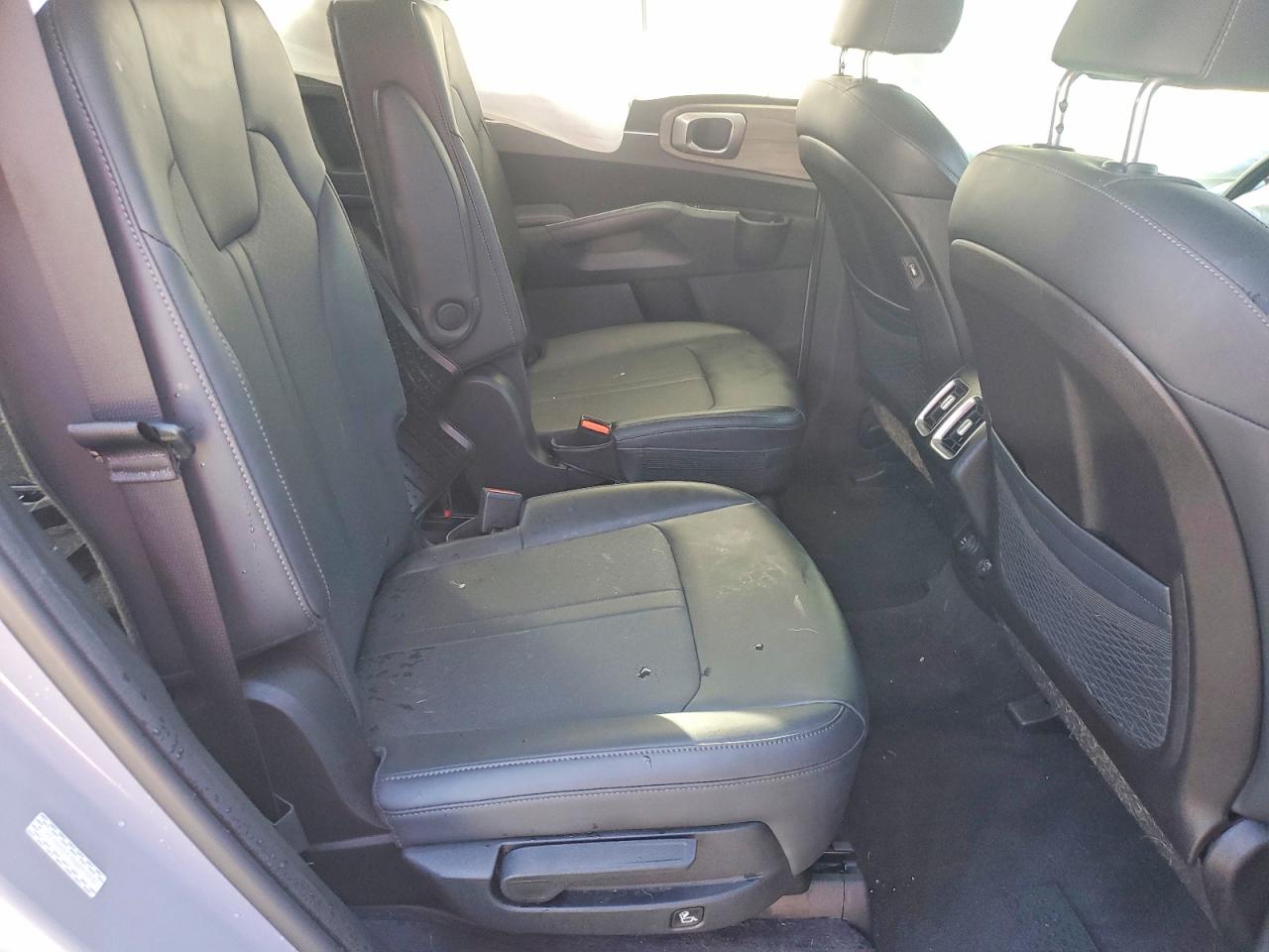 2022 KIA SORENTO