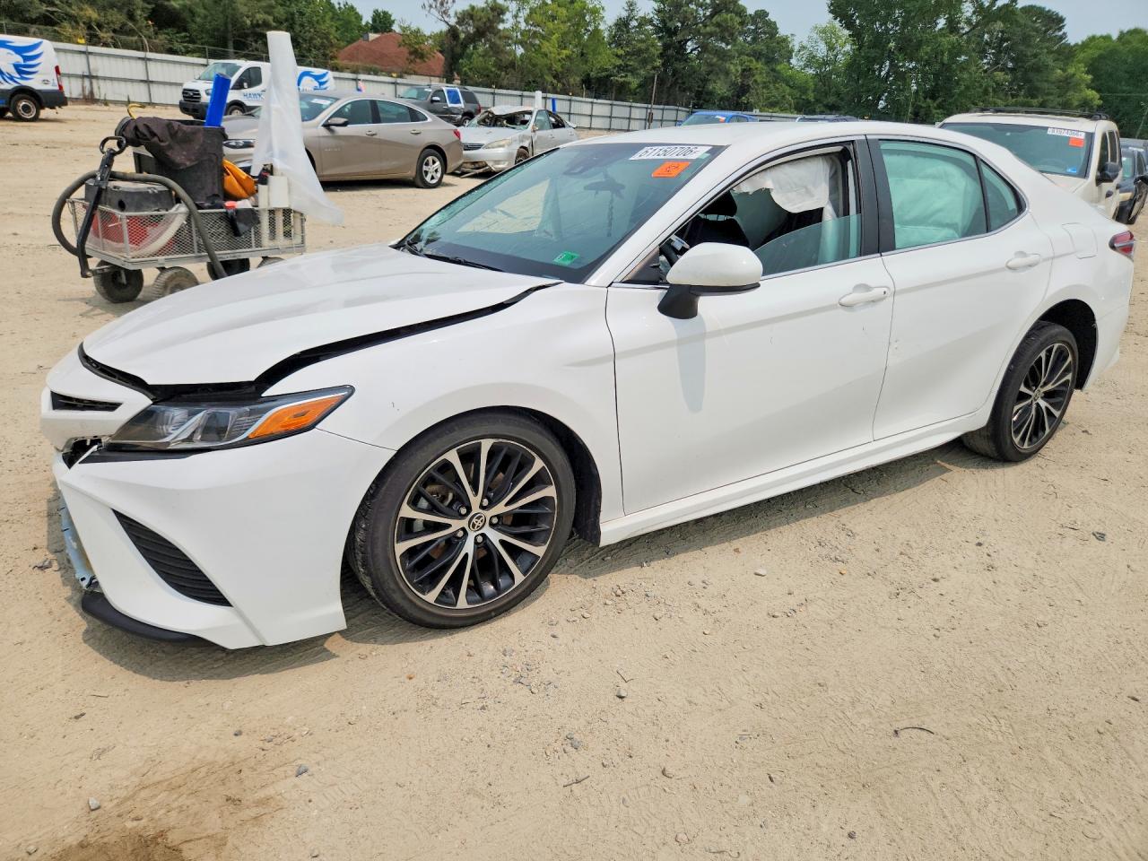 2020 TOYOTA CAMRY