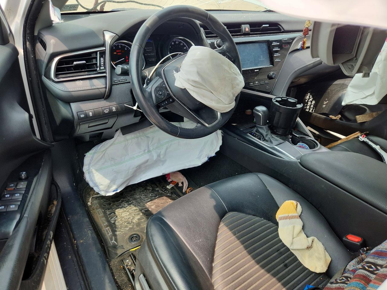 2020 TOYOTA CAMRY