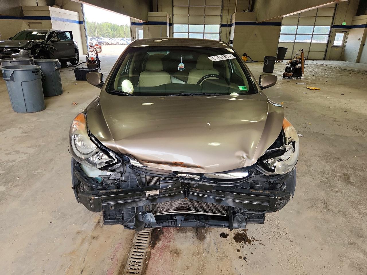 2013 HYUNDAI ELANTRA