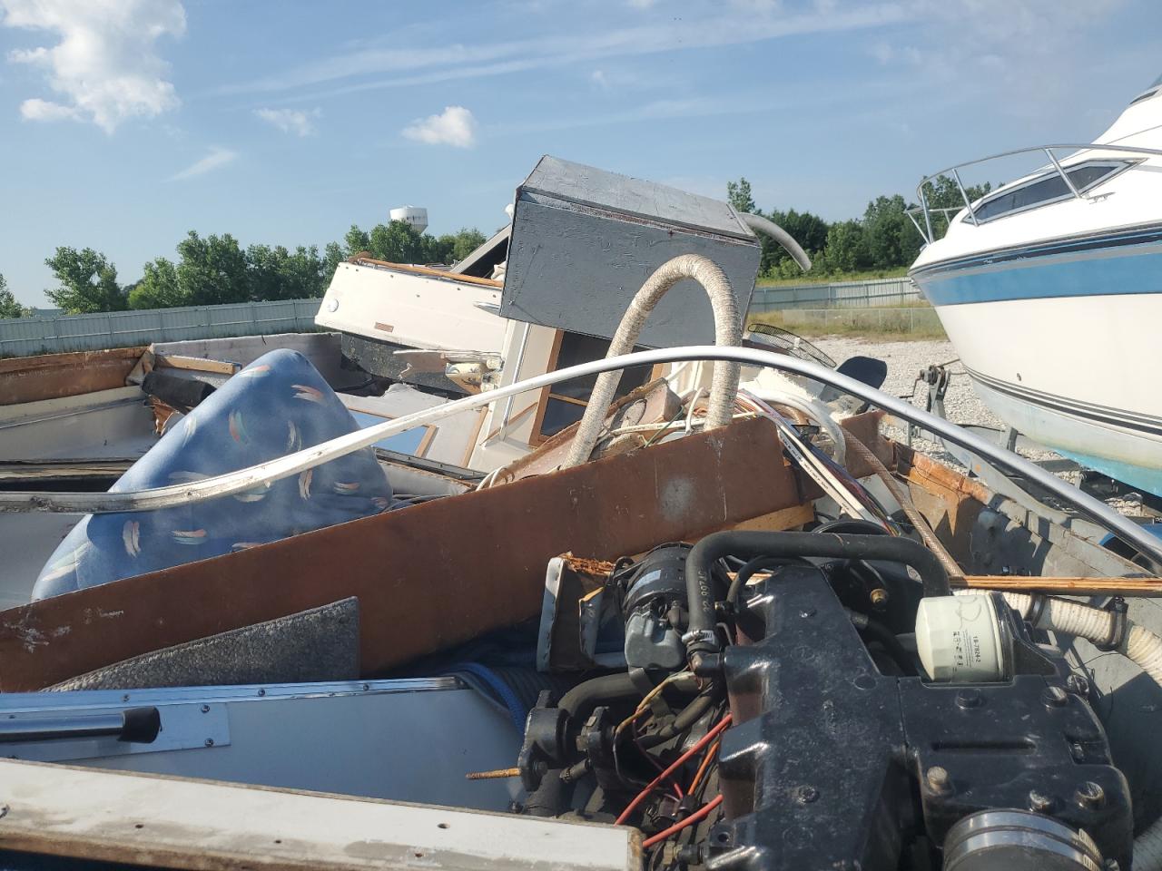 1987 SUNDANCE BOATS INC. BOAT