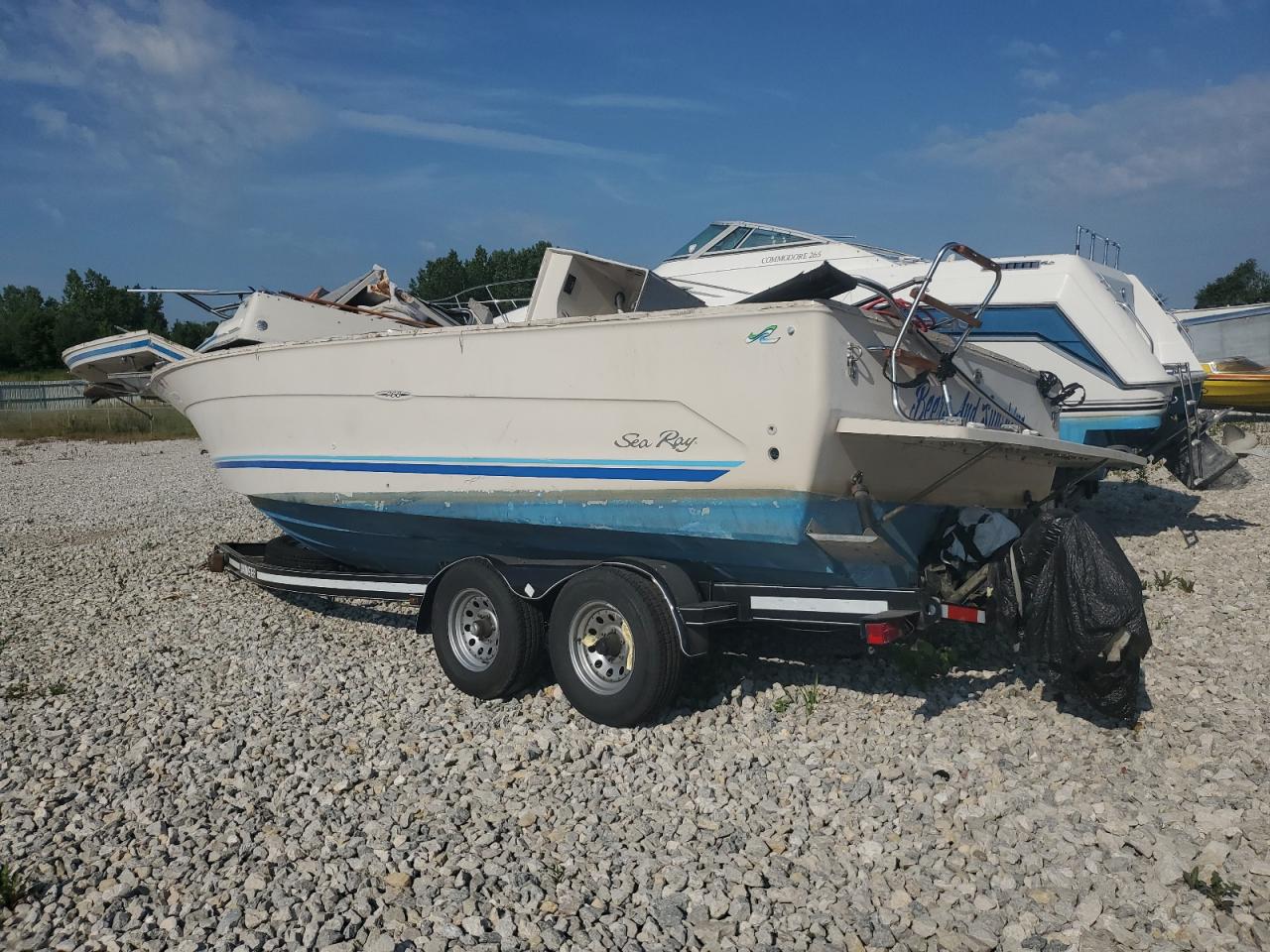 1987 SUNDANCE BOATS INC. BOAT