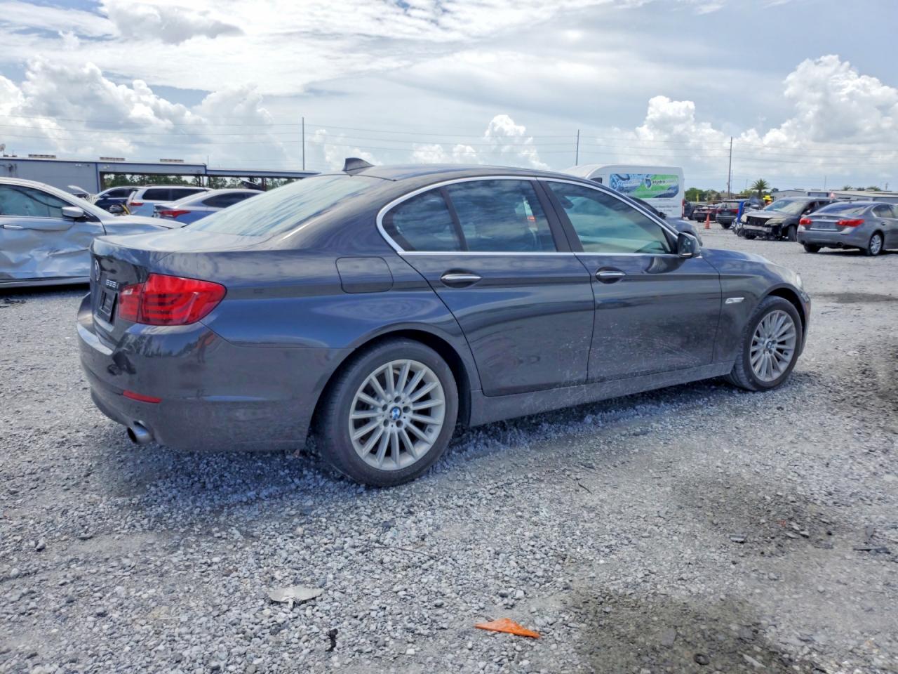 2011 BMW 5 SERIES