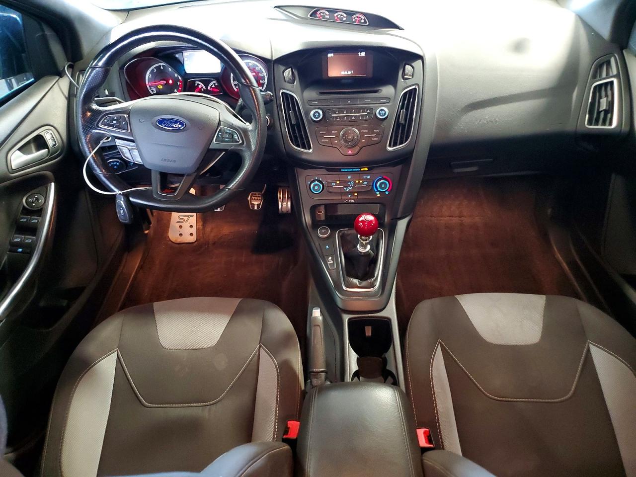 2017 FORD FOCUS