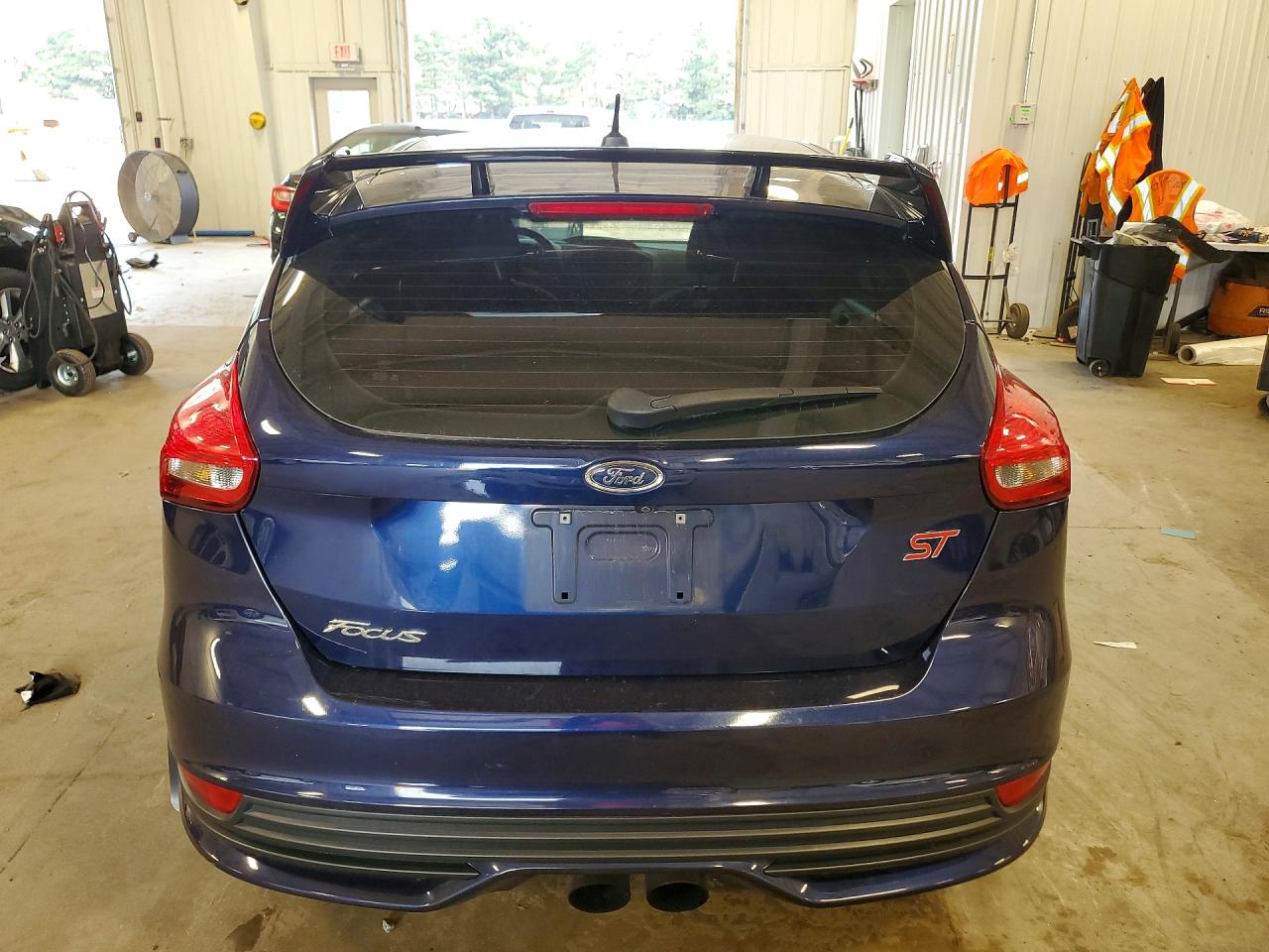 2017 FORD FOCUS