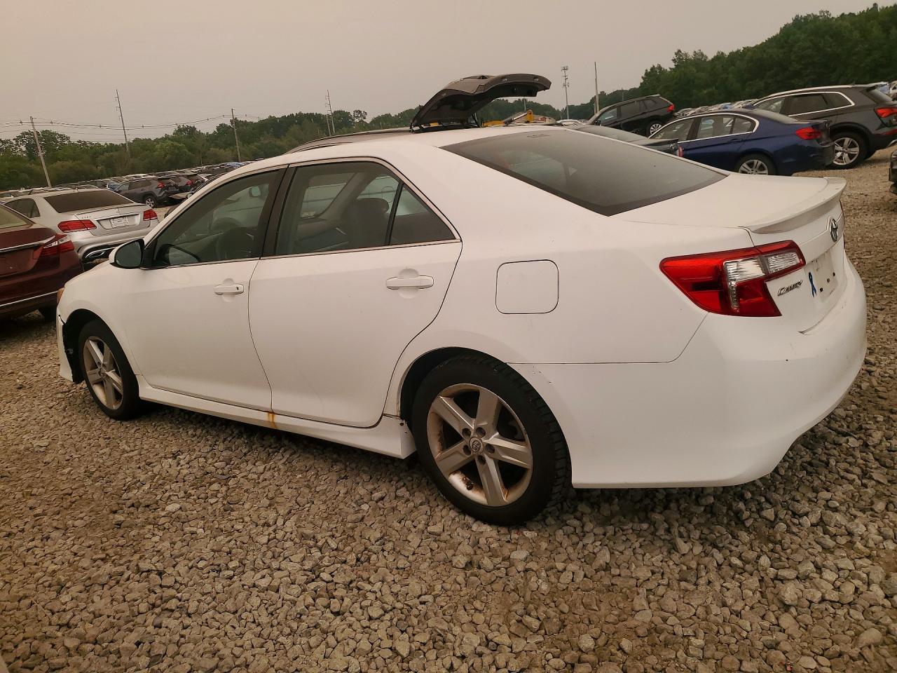 2014 TOYOTA CAMRY
