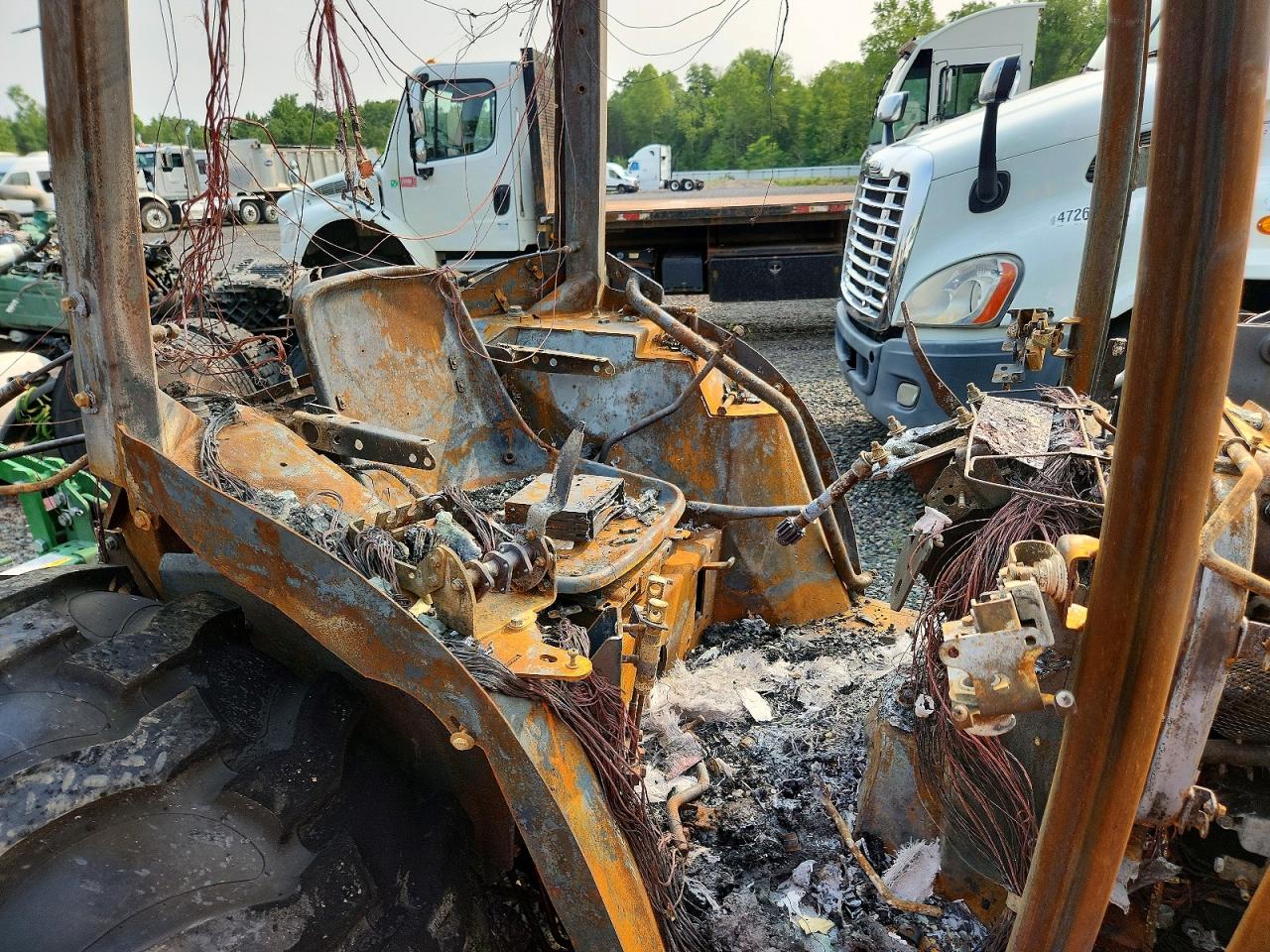 2020 JOHN DEER UNKNOWN