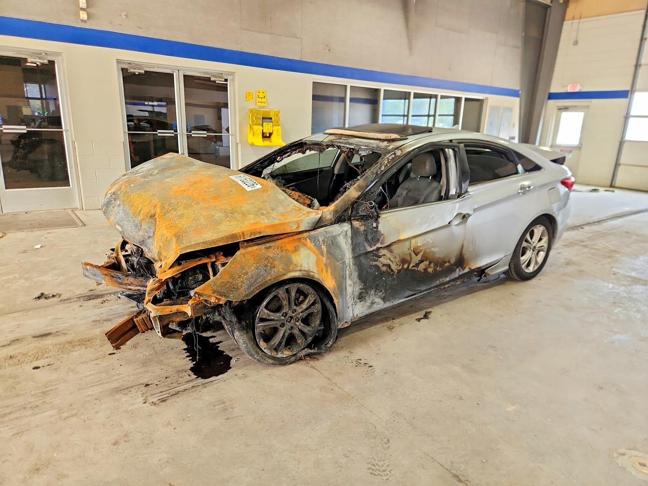 2011 HYUNDAI SONATA